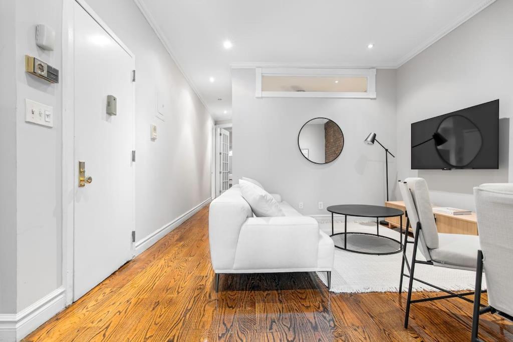 Gorgeous & Bright 3Bdr & 1Bth In Midtown Manhattan 纽约 外观 照片